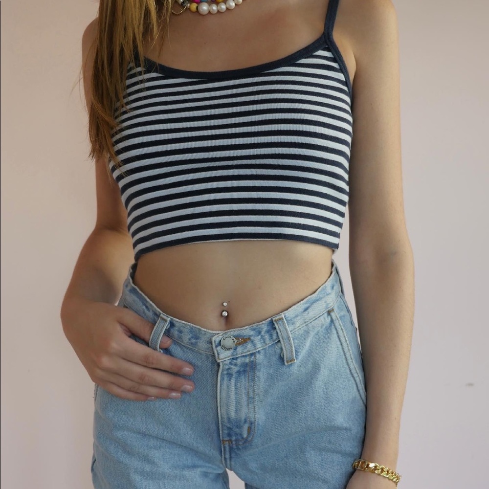 BRANDY MELVILLE STRIPED CROP TOP